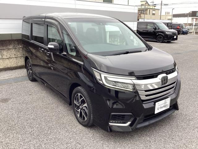 ステップワゴンスパーダ スパーダホンダセンシング　盗難防止　助手席エアバッグ　Ｗパワスラ　リアオートエアコン　地デジ　ＬＥＤライト　横滑り防止システム　オートエアコン　リアカメラ　ドライブレコーダー装着車　ＵＳＢ　ＥＴＣ付（6枚目）