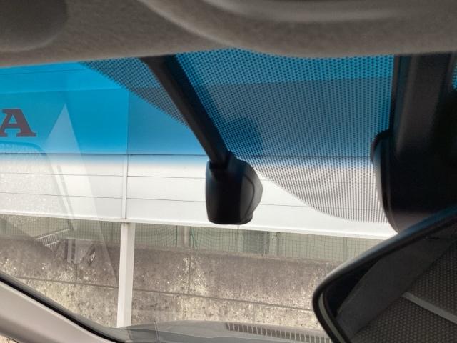 ステップワゴンスパーダ スパーダホンダセンシング　盗難防止　助手席エアバッグ　Ｗパワスラ　リアオートエアコン　地デジ　ＬＥＤライト　横滑り防止システム　オートエアコン　リアカメラ　ドライブレコーダー装着車　ＵＳＢ　ＥＴＣ付（21枚目）