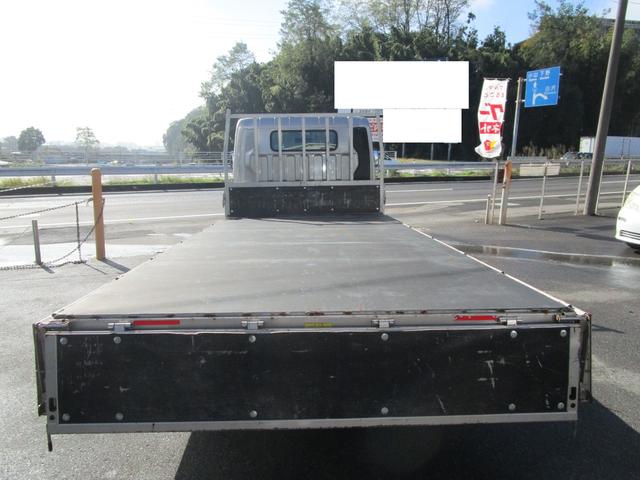 キャンター 　平ボディ　ワイドロング　３ｔ積載　カスタムＥＴＣ　左電格ミラー　バックカメラ　ナビ（社外）ＴＶ　Ｆ５速ＭＴ走行距離：４５，７２０ｋｍ　燃料：軽油車検：Ｒ８年３月１３日工具　ジャッキ　記録簿（10枚目）