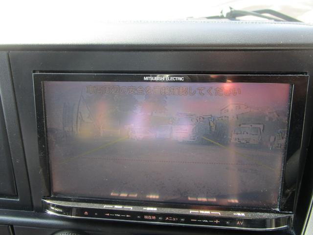 キャンター 　平ボディ　ワイドロング　３ｔ積載　カスタムＥＴＣ　左電格ミラー　バックカメラ　ナビ（社外）ＴＶ　Ｆ５速ＭＴ走行距離：４５，７２０ｋｍ　燃料：軽油車検：Ｒ８年３月１３日工具　ジャッキ　記録簿（72枚目）