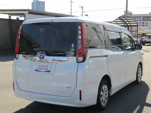 ノア Ｘ　ディライトプラス　純正９インチナビ　ドラレコ　ＥＴＣ　バックモニター　両側電動スライドドア　リアエアコン　地デジＴＶ　衝突軽減　横滑り防止装置　スマートキー　ＡＢＳ　メモリナビ　ＤＶＤ　３列シート　デュアルエアバック（5枚目）