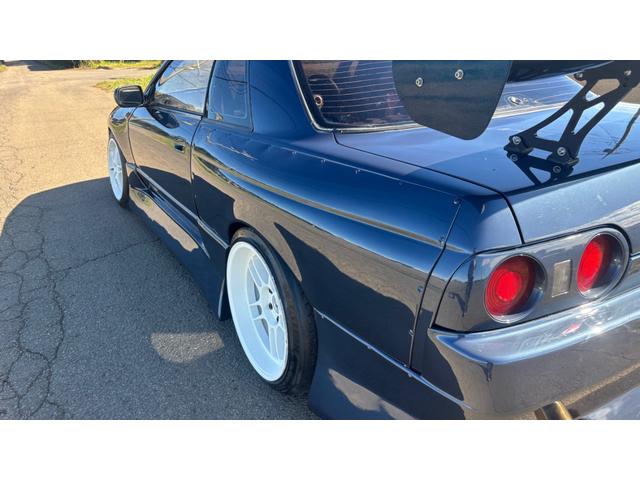 スカイライン ＧＴＳ－ｔタイプＭ　純正５速　ＢＮスポーツフルエアロ　ターボ　全塗装　社外リアフェンダー　ＧＴウィング　車高調　インタークーラー　フルバケ　ＧＲｅｄｄｙブーコン　社外マフラー　社外ハンドル　社外エアクリ　タワーバー（6枚目）