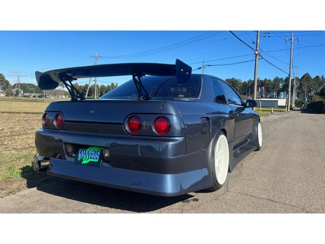 スカイライン ＧＴＳ－ｔタイプＭ　純正５速　ＢＮスポーツフルエアロ　ターボ　全塗装　社外リアフェンダー　ＧＴウィング　車高調　インタークーラー　フルバケ　ＧＲｅｄｄｙブーコン　社外マフラー　社外ハンドル　社外エアクリ　タワーバー（9枚目）