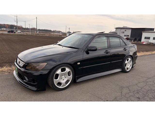 アルテッツァ RS200 Zエディション 6MT 中期型 サンルーフ 全塗装済 フルエアロ 社外テール 社外アルミ 車高調 ウィルズウィンエアクリーナー リアアーム リアメンバーサポート ステアリングクイックリリース ETC タイベル交換歴有(3枚目)