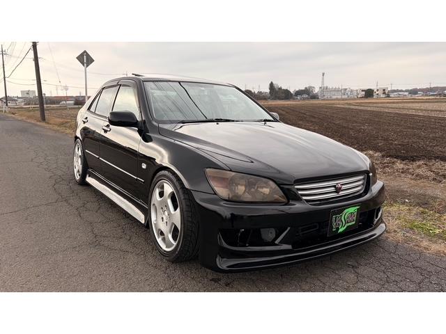 アルテッツァ RS200 Zエディション 6MT 中期型 サンルーフ 全塗装済 フルエアロ 社外テール 社外アルミ 車高調 ウィルズウィンエアクリーナー リアアーム リアメンバーサポート ステアリングクイックリリース ETC タイベル交換歴有(14枚目)