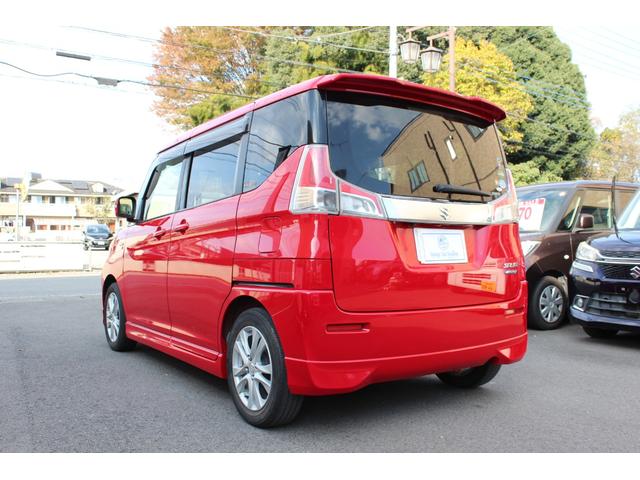 ソリオ ハイブリッドＭＺ　デュアルカメラブレーキサポート　両側パワースライドドア　純正ナビ　フルセグＴＶ　バックカメラ　ＵＳＢ＆ブルートゥース　ＨＩＤ＆フォグ　純正１５ＡＷ　運転席シートヒーター　インテリキー　ボディコート済（7枚目）