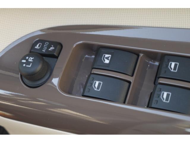 ムーヴキャンバス Ｇメイクアップリミテッド　ＳＡＩＩＩ　純正ナビ・ＴＶ　パノラミックビューモニター　ドライブレコーダー　ＬＥＤライト　両側パワースライドドア（48枚目）