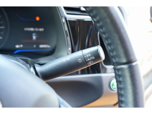 ハイブリッドＸ　社外ＳＤナビ　Ｂｌｕｅｔｏｏｔｈ　フルセグ　衝突軽減ブレーキ　パドルシフト　オートＬＥＤヘッドライト　クルーズコントロール　ＥＴＣ　ステアリングスイッチ　バックカメラ　純正１５ＡＷ(6枚目)