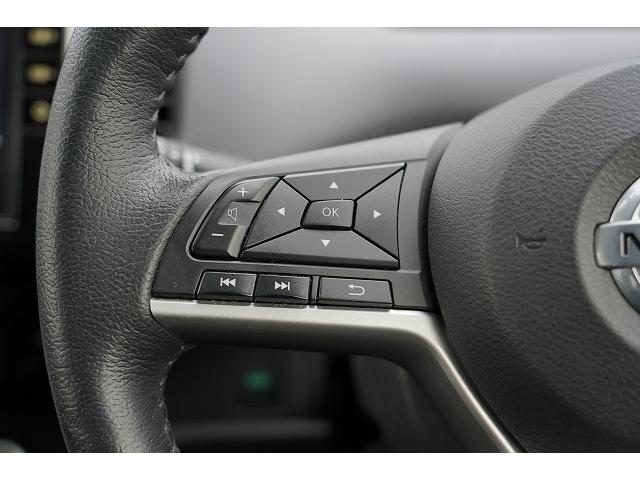 セレナ ハイウェイスターＶ　４ＷＤ　プロパイロット　純正大型ナビ　アラウンドビューモニター　フルセグ　Ｂｌｕｅｔｏｏｔｈ　両側パワースライドドア　クリアランスソナー　シートヒーター　パーキングアシスト　レーダークルコン（5枚目）