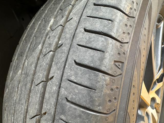 ヴェルファイアハイブリッド ＺＲ　４ＷＤ　両側パワスラ　衝突軽減ブレーキ　レーンキープ　クリアランスソナー　アダプティブクルーズコントロール　Ｂｌｕｅｔｏｏｔｈ　フルセグ　バックカメラ　パワーシート　ＬＥＤヘッドライト（54枚目）