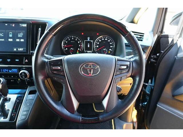 ヴェルファイア ２．５Ｚ　Ａエディション　ゴールデンアイズ　ワンオーナー　純正大型ナビ　フルセグ　Ｂｌｕｅｔｏｏｔｈ　バックカメラ　フリップダウンモニター　衝突軽減ブレーキ　レーダークルーズコントロール　両側パワースライドドア　クリアランスソナー　ハーフレザー（3枚目）