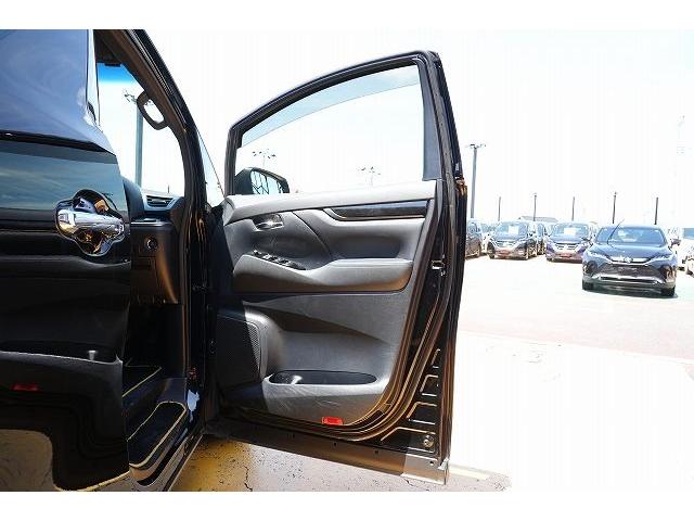 ヴェルファイア ２．５Ｚ　Ａエディション　ゴールデンアイズ　ワンオーナー　純正大型ナビ　フルセグ　Ｂｌｕｅｔｏｏｔｈ　バックカメラ　フリップダウンモニター　衝突軽減ブレーキ　レーダークルーズコントロール　両側パワースライドドア　クリアランスソナー　ハーフレザー（32枚目）