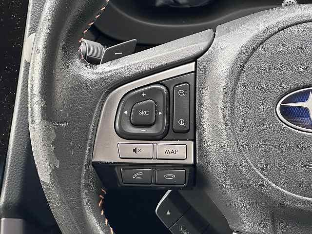 フォレスター Ｘ－ブレイク　４ＷＤ　パドルシフト　ルーフレール　衝突被害軽減ブレーキ　レーンアシスト　ブラインドスポット　アクティブクルーズコントロール　ハーフレザーシート　純正ＳＤナビ　Ｂｌｕｅｔｏｏｔｈオーディオ　ＥＴＣ（5枚目）