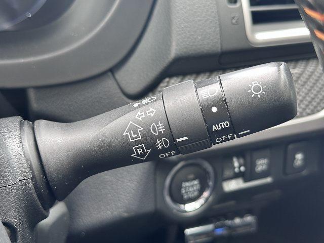 フォレスター Ｘ－ブレイク　４ＷＤ　パドルシフト　ルーフレール　衝突被害軽減ブレーキ　レーンアシスト　ブラインドスポット　アクティブクルーズコントロール　ハーフレザーシート　純正ＳＤナビ　Ｂｌｕｅｔｏｏｔｈオーディオ　ＥＴＣ（8枚目）