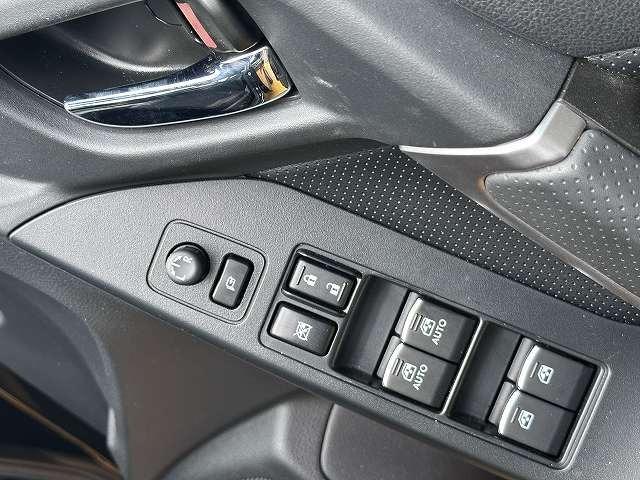 フォレスター Ｘ－ブレイク　４ＷＤ　パドルシフト　ルーフレール　衝突被害軽減ブレーキ　レーンアシスト　ブラインドスポット　アクティブクルーズコントロール　ハーフレザーシート　純正ＳＤナビ　Ｂｌｕｅｔｏｏｔｈオーディオ　ＥＴＣ（27枚目）