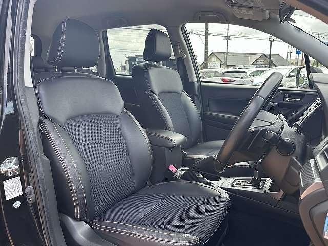 フォレスター Ｘ－ブレイク　４ＷＤ　パドルシフト　ルーフレール　衝突被害軽減ブレーキ　レーンアシスト　ブラインドスポット　アクティブクルーズコントロール　ハーフレザーシート　純正ＳＤナビ　Ｂｌｕｅｔｏｏｔｈオーディオ　ＥＴＣ（30枚目）