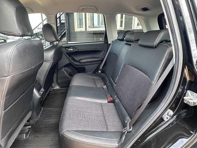 フォレスター Ｘ－ブレイク　４ＷＤ　パドルシフト　ルーフレール　衝突被害軽減ブレーキ　レーンアシスト　ブラインドスポット　アクティブクルーズコントロール　ハーフレザーシート　純正ＳＤナビ　Ｂｌｕｅｔｏｏｔｈオーディオ　ＥＴＣ（38枚目）