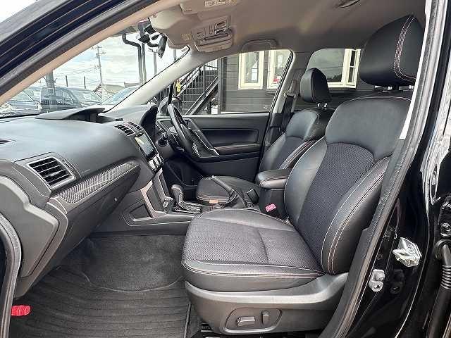フォレスター Ｘ－ブレイク　４ＷＤ　パドルシフト　ルーフレール　衝突被害軽減ブレーキ　レーンアシスト　ブラインドスポット　アクティブクルーズコントロール　ハーフレザーシート　純正ＳＤナビ　Ｂｌｕｅｔｏｏｔｈオーディオ　ＥＴＣ（41枚目）
