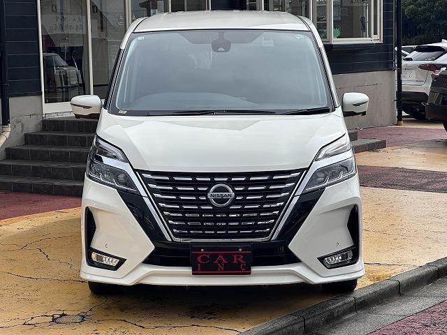 セレナ ハイウェイスターＶ　両側パワースライドドア　プロパイロット　リヤクロストラフィックアラート　パーキングアシスト　追従クルーズコントロール　クリアランスソナー　純正ナビ　フルセグ　全方位カメラ　　バックカメラ（18枚目）