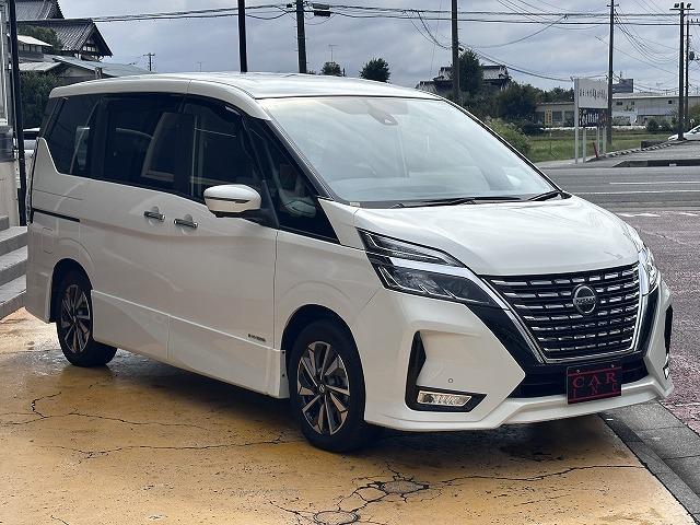 セレナ ハイウェイスターＶ　両側パワースライドドア　プロパイロット　リヤクロストラフィックアラート　パーキングアシスト　追従クルーズコントロール　クリアランスソナー　純正ナビ　フルセグ　全方位カメラ　　バックカメラ（25枚目）