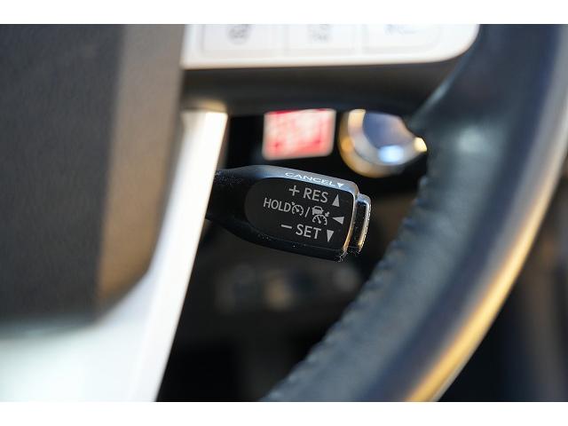 プリウスPHV Aプレミアム 純正11.6インチナビ フルセグTV Bluetooth ステアリングヒーター 衝突被害軽減ブレーキ レーンアシスト アクティブクルーズコントロール ヘッドアップ クリアランスソナー ETC2.0(5枚目)