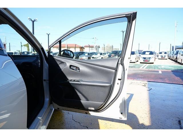 TOYOTA PRIUS S SAFETY PLUS