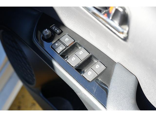 TOYOTA PRIUS S SAFETY PLUS