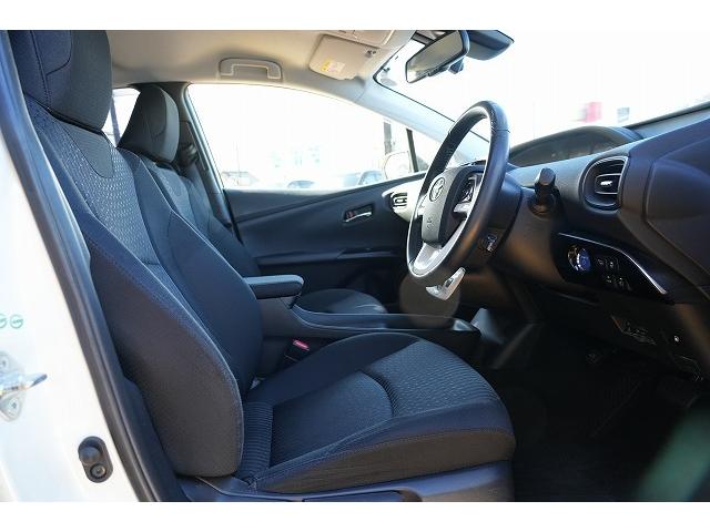 TOYOTA PRIUS S SAFETY PLUS