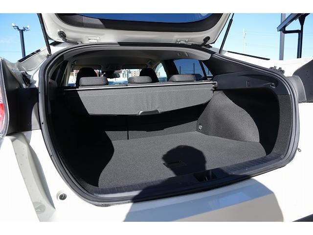 TOYOTA PRIUS S SAFETY PLUS