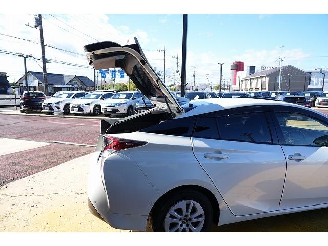 TOYOTA PRIUS S SAFETY PLUS