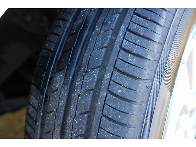 TOYOTA PRIUS S SAFETY PLUS