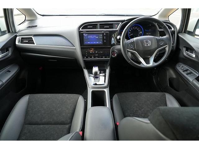 シャトル ハイブリッドX 純正メモリナビ フルセグTV Bluetoothオーディオ バックカメラ パドルシフト 衝突被害軽減ブレーキ オートクルーズコントロール LEDヘッドライト フォグライト ハーフレザーシート ETC(2枚目)