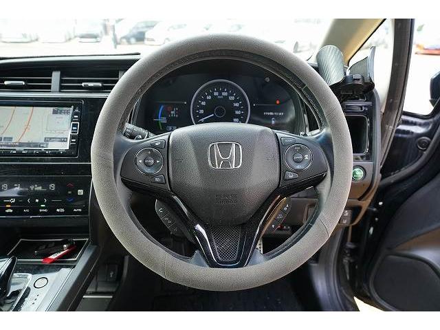 シャトル ハイブリッドZ ホンダセンシング 純正メモリナビ フルセグTV Bluetoothオーディオ バックカメラ 衝突被害軽減ブレーキ レーンアシスト アクティブクルーズコントロール LEDヘッドライト オートハイビーム 前席シートヒーター(3枚目)