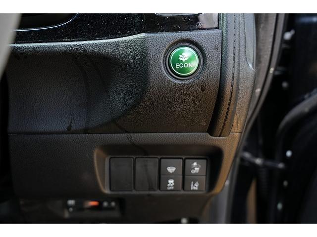 シャトル ハイブリッドZ ホンダセンシング 純正メモリナビ フルセグTV Bluetoothオーディオ バックカメラ 衝突被害軽減ブレーキ レーンアシスト アクティブクルーズコントロール LEDヘッドライト オートハイビーム 前席シートヒーター(9枚目)