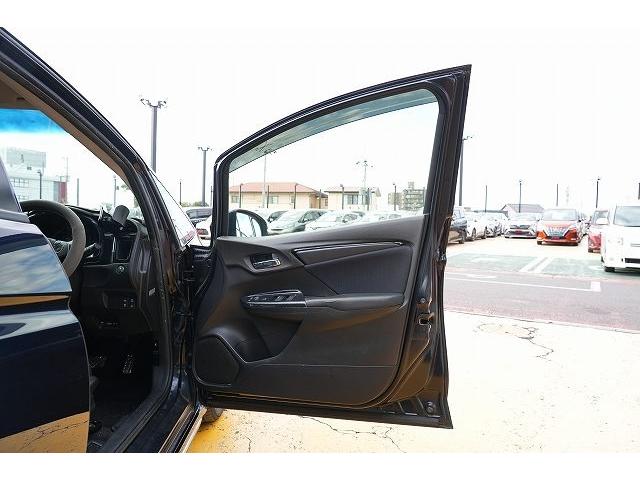 シャトル ハイブリッドZ ホンダセンシング 純正メモリナビ フルセグTV Bluetoothオーディオ バックカメラ 衝突被害軽減ブレーキ レーンアシスト アクティブクルーズコントロール LEDヘッドライト オートハイビーム 前席シートヒーター(31枚目)