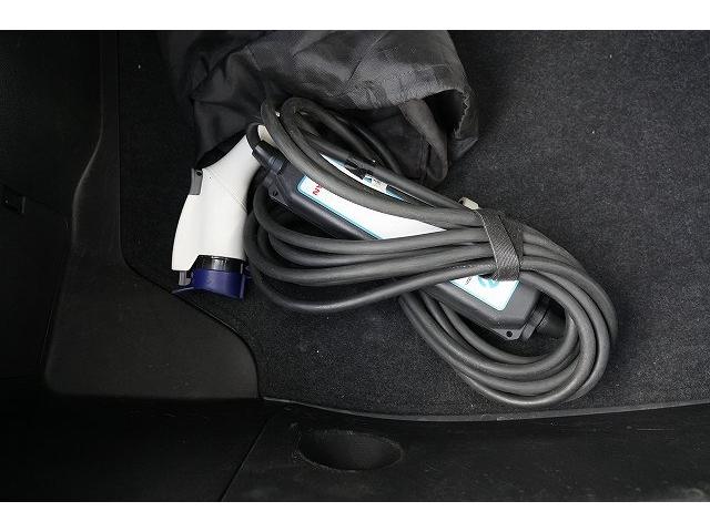 リーフ X Vセレクション プロパイロット デジタルインナーミラー ステアリングヒーター 純正ナビ フルセグTV Bluetoothオーディオ 全方位カメラ 衝突被害軽減ブレーキ レーンアシスト アクティブクルーズコントロール(42枚目)