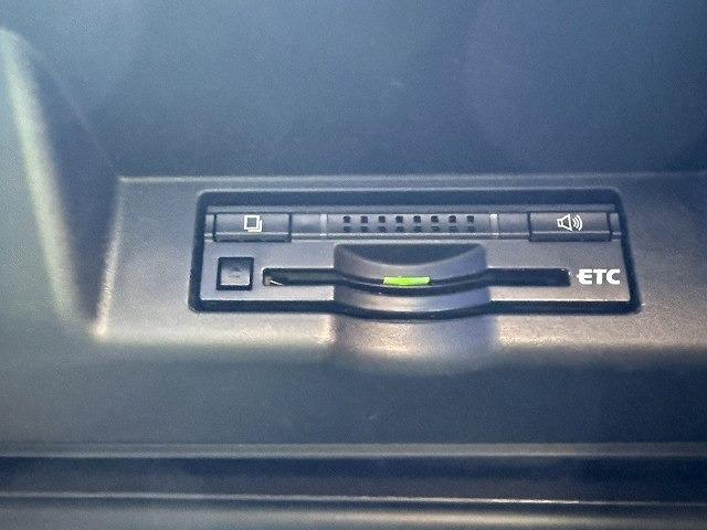 ハリアー プレミアム 社外フロント&リアスポイラー 社外(ALPINE)ナビ フルセグTV Bluetoothオーディオ バックカメラ 衝突軽減ブレーキ レーンアシスト アクティブクルーズコントロール クリアランスソナー(11枚目)