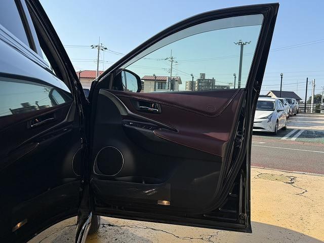 ハリアー プレミアム 社外フロント&リアスポイラー 社外(ALPINE)ナビ フルセグTV Bluetoothオーディオ バックカメラ 衝突軽減ブレーキ レーンアシスト アクティブクルーズコントロール クリアランスソナー(29枚目)