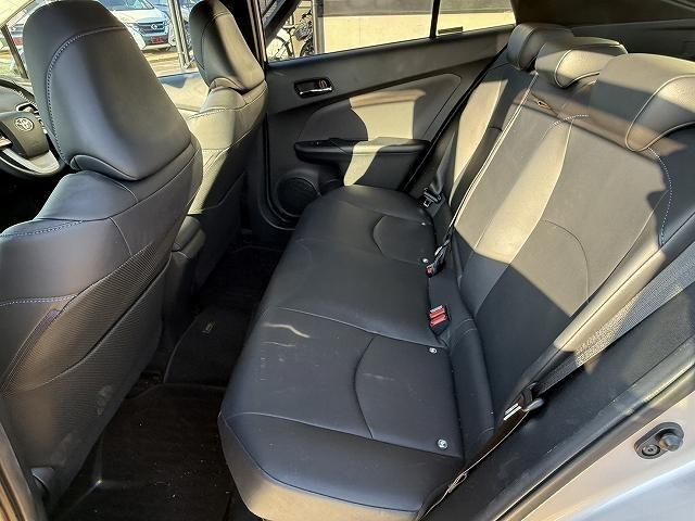 プリウス Aツーリングセレクション 衝突軽減ブレーキ レーンアシスト パーキングアシスト 追従クルーズコントロール ブラインドスポットモニター 純正9インチナビ バックカメラ フルセグ Bluetooth LEDヘッドライト ETC(39枚目)