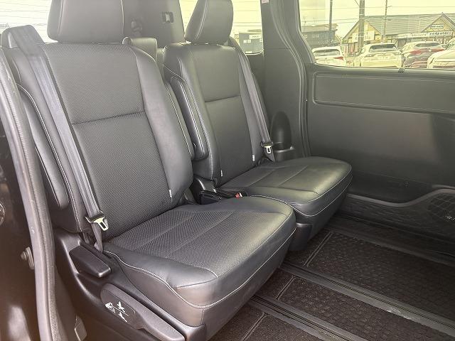 エスクァイア ハイブリッドＧｉ　モデリスタエアロ　両側パワースライドドア　純正ＳＤナビ　フルセグ　Ｂｌｕｅｔｏｏｔｈ　バックカメラ　フリップダウンモニター　衝突被害軽減ブレーキ　レーンアシスト　ＥＴＣ（32枚目）