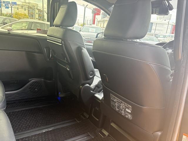 エスクァイア ハイブリッドＧｉ　モデリスタエアロ　両側パワースライドドア　純正ＳＤナビ　フルセグ　Ｂｌｕｅｔｏｏｔｈ　バックカメラ　フリップダウンモニター　衝突被害軽減ブレーキ　レーンアシスト　ＥＴＣ（33枚目）