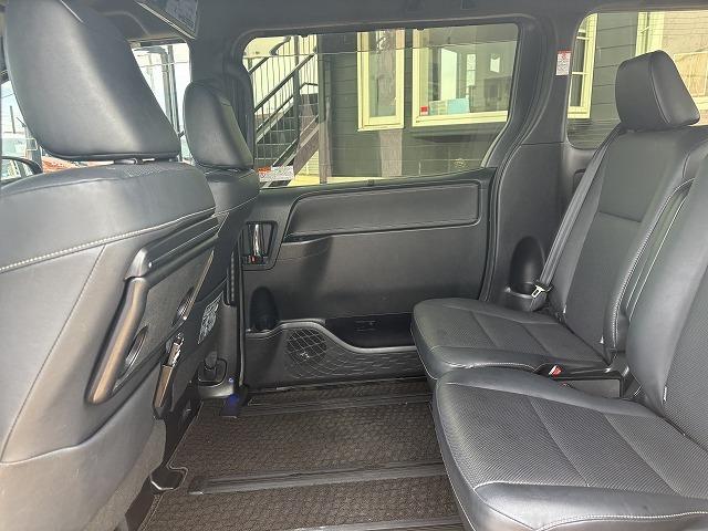 エスクァイア ハイブリッドＧｉ　モデリスタエアロ　両側パワースライドドア　純正ＳＤナビ　フルセグ　Ｂｌｕｅｔｏｏｔｈ　バックカメラ　フリップダウンモニター　衝突被害軽減ブレーキ　レーンアシスト　ＥＴＣ（34枚目）