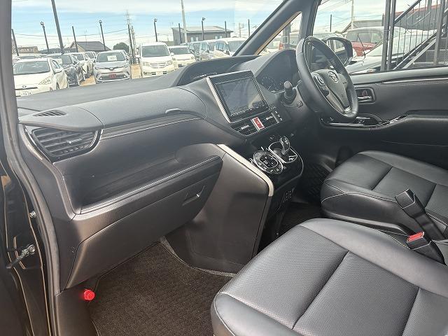 エスクァイア ハイブリッドＧｉ　モデリスタエアロ　両側パワースライドドア　純正ＳＤナビ　フルセグ　Ｂｌｕｅｔｏｏｔｈ　バックカメラ　フリップダウンモニター　衝突被害軽減ブレーキ　レーンアシスト　ＥＴＣ（38枚目）