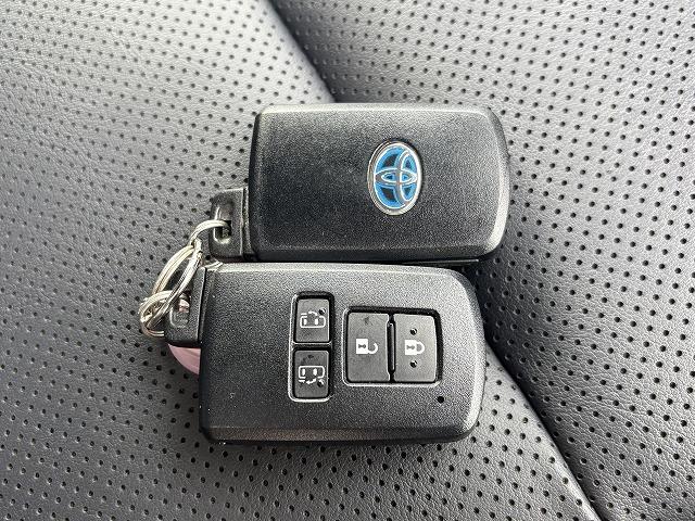 エスクァイア ハイブリッドＧｉ　モデリスタエアロ　両側パワースライドドア　純正ＳＤナビ　フルセグ　Ｂｌｕｅｔｏｏｔｈ　バックカメラ　フリップダウンモニター　衝突被害軽減ブレーキ　レーンアシスト　ＥＴＣ（57枚目）