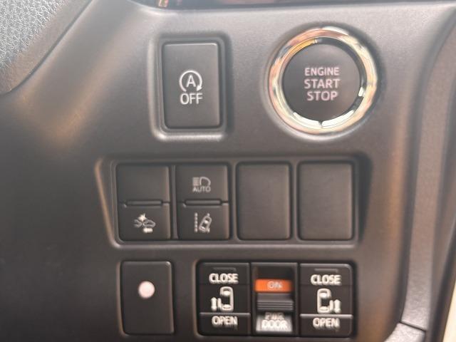 ノア  両側パワースライドドア 純正SDナビ フルセグTV Bluetoothオーディオ バックカメラ 衝突被害軽減ブレーキ レーンアシスト オートクルーズコントロール LEDヘッドライト オートハイビーム(7枚目)