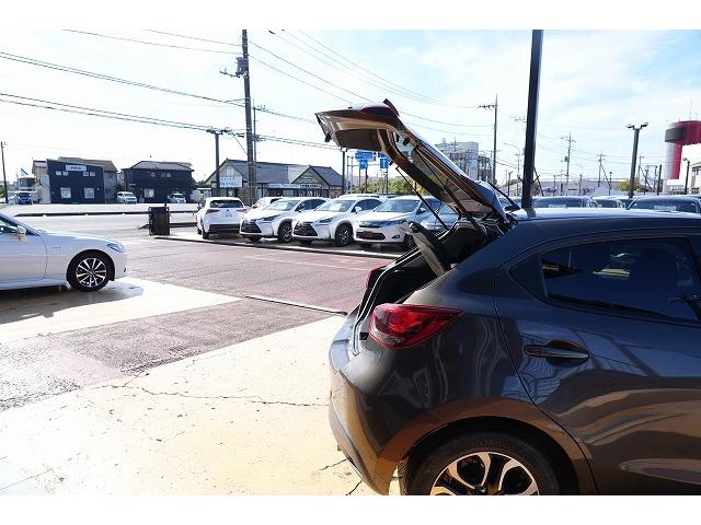 デミオ ＸＤツーリング　ブレーキサポート　ヘッドアップディスプレイ　クルーズコントロール　純正ＳＤナビ　バックカメラ　Ｂｌｕｅｔｏｏｔｈ　フルセグ　純正１６アルミホイール　アイドリングストップ　ＬＥＤヘッドライト　ＥＴＣ（42枚目）