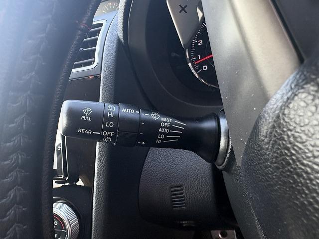 フォレスター 2.0XT アイサイト 4WD パドルシフト バックカメラ アクティブクルーズコントロール レーンアシスト 衝突被害軽減ブレーキ 純正ナビ バックカメラ Bluetoothオーディオ フルセグ ハーフレザーシート(5枚目)