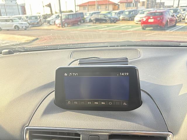 アクセラスポーツ 22XD プロアクティブ 4WD 衝突軽減ブレーキ レーンアシスト 追従クルーズコントロール ヘッドアップディスプレイ ステアリングヒーター 純正ナビ バックカメラ フルセグ Bluetooth オートハイビーム ETC(11枚目)