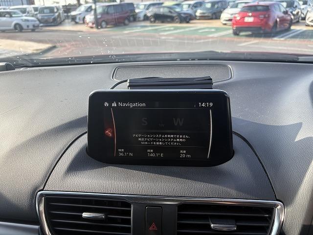 アクセラスポーツ 22XD プロアクティブ 4WD 衝突軽減ブレーキ レーンアシスト 追従クルーズコントロール ヘッドアップディスプレイ ステアリングヒーター 純正ナビ バックカメラ フルセグ Bluetooth オートハイビーム ETC(12枚目)