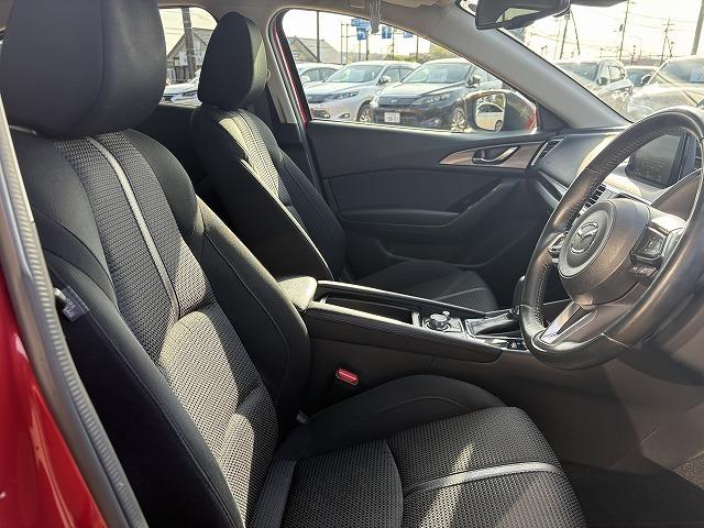 アクセラスポーツ 22XD プロアクティブ 4WD 衝突軽減ブレーキ レーンアシスト 追従クルーズコントロール ヘッドアップディスプレイ ステアリングヒーター 純正ナビ バックカメラ フルセグ Bluetooth オートハイビーム ETC(30枚目)